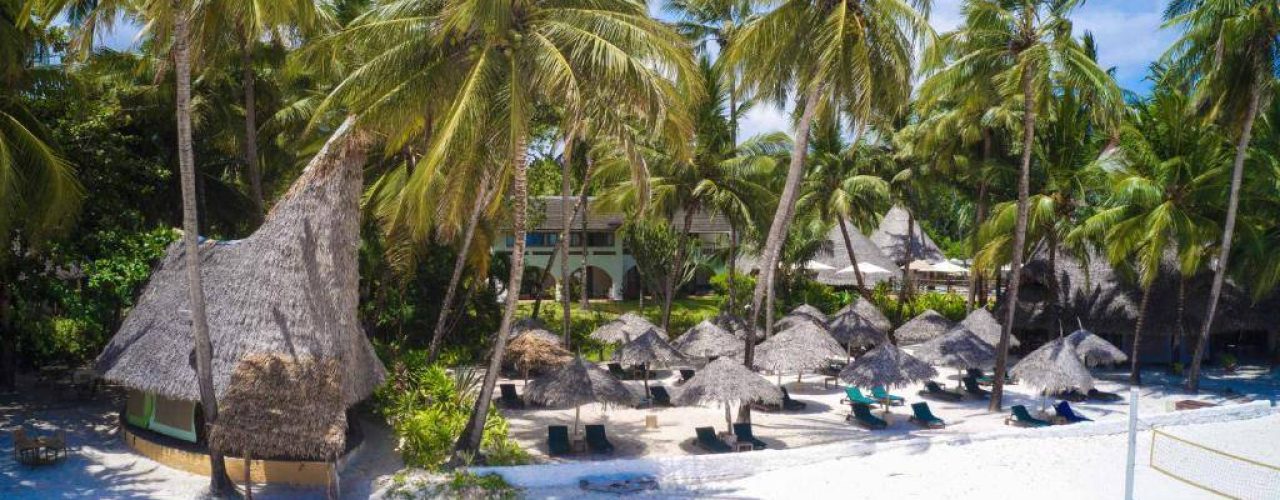 PINEWOOD BEACH RESORT & SPA (6)